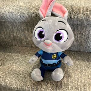 Disney Zootopia Judy Hopps Sitting Plush Police Officer Rabbit Bunny Tomy